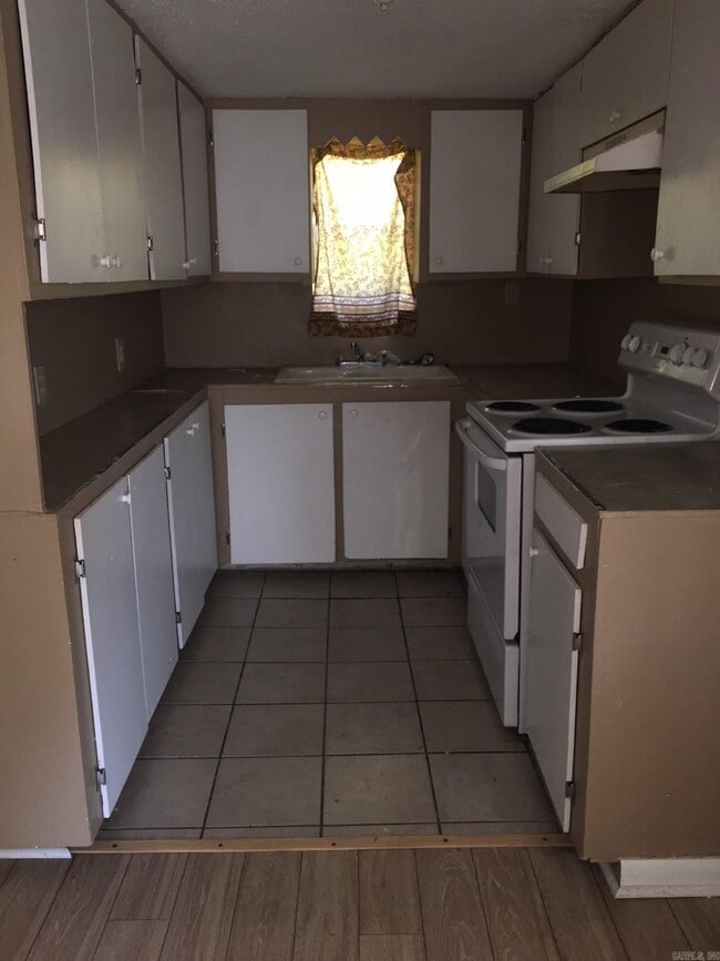 Photo - 49.5 Hill Ln
