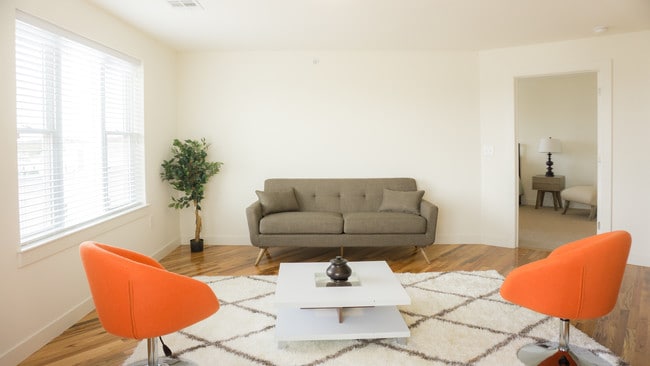 Photo - Milan & Main at City Center