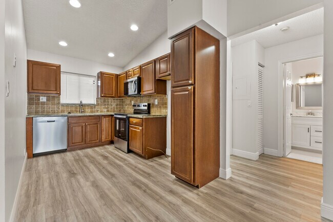 Photo - 2900 Olivewood Terrace Unit 201