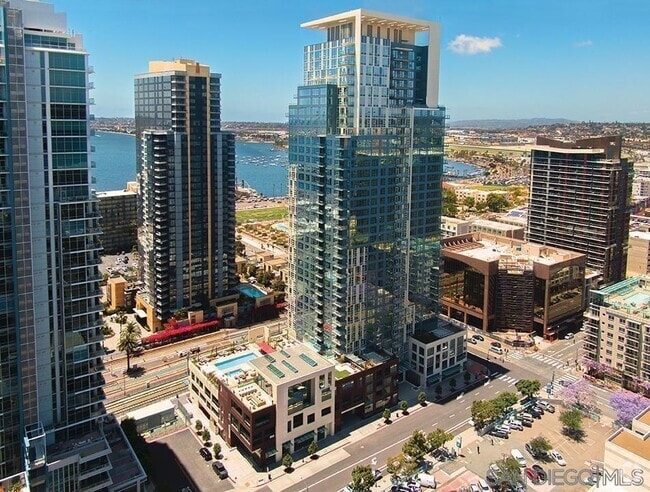 Building Photo - 1388 Kettner Blvd Unit 1301 Rental