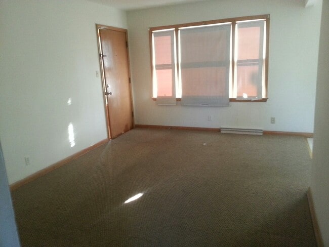 Photo - 2390 S 92nd St Apartments Unit #3