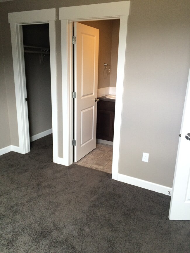 Railhead Apartments