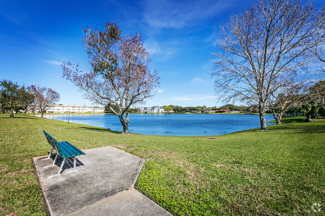 Building Photo - Lakeside Rental