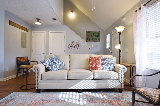 Photo - 397 Bridgewater Cir