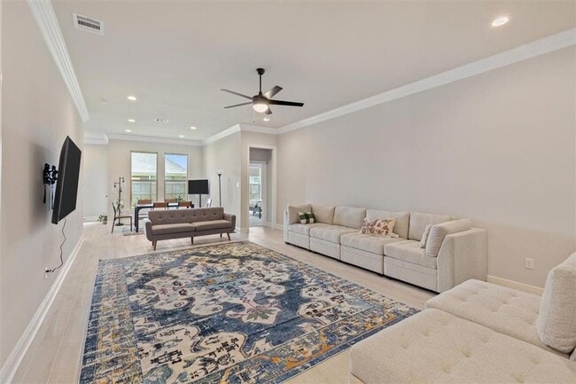 Photo - 4479 Lakes Edge Dr