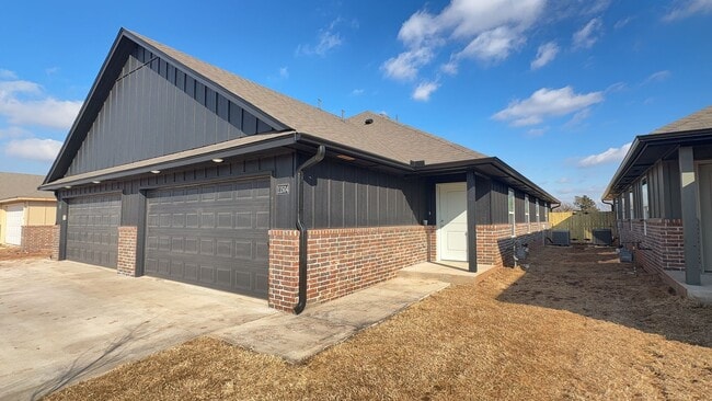 Building Photo - Welcome to Brand New Masonwood featuring this 3 Bedroom 2 Bath 2 Car Garage Duplex in a Great loc...