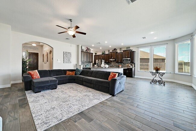 Photo - 20009 Wirrall Rd