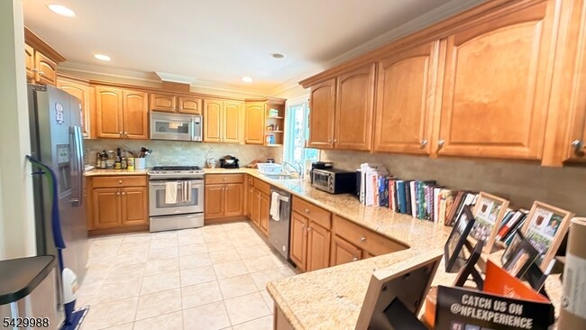 Photo - 29 Skymark Ct