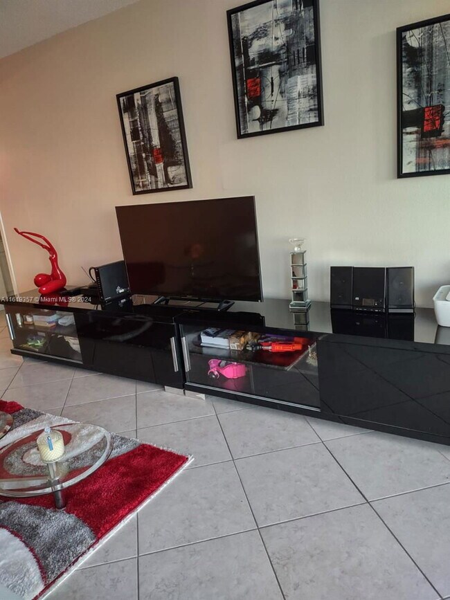 Photo - 3375 N Country Club Dr Unit 602
