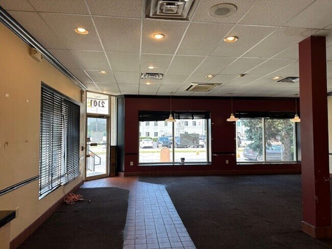 Photo - 2101 N 2nd St