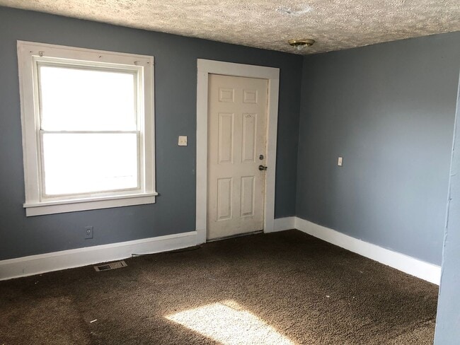 Photo - 5 BED 2 BATH SINGLE FAMILY HOME IN PURITAS...