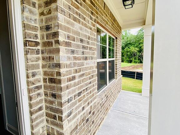 Photo - 1727 Holman Forest Dr NE