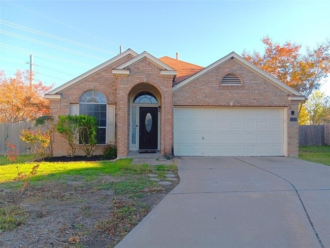 Building Photo - 14645 Montoro Dr