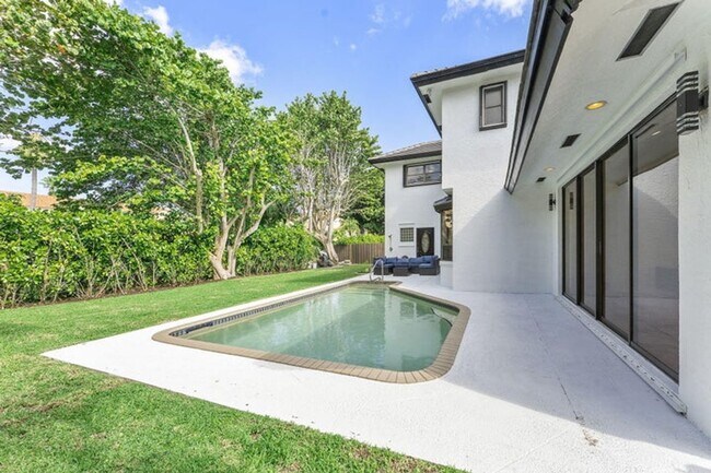 Photo - 150 Lucina Dr