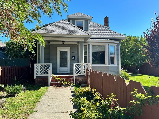 Remodeled Downtown Ellensburg Home - Remodeled Downtown Ellensburg Home