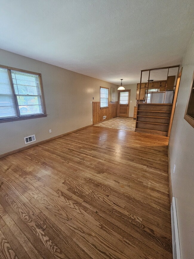 409 W Linden Ave