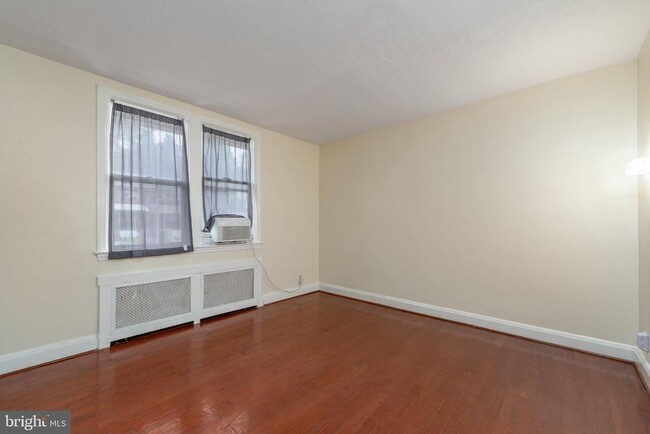 Photo - 2453 W Cold Spring Ln