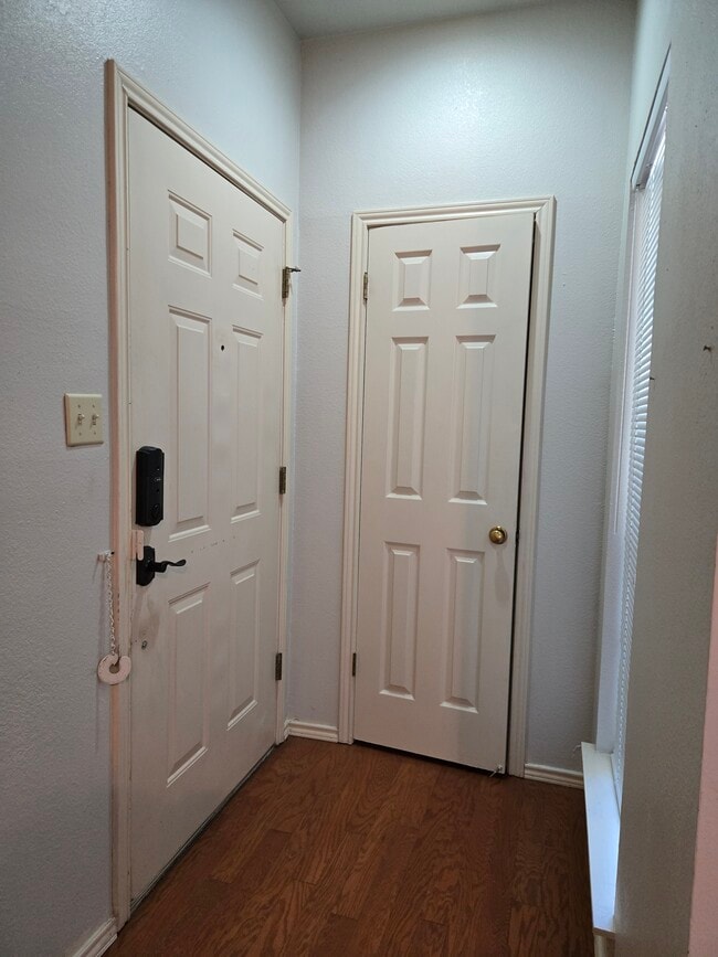 Photo - 11839 Parliament St Unidad 1422