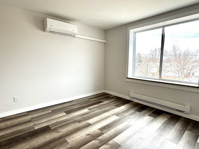 Photo - 1985 Westcott Rd Unit 206