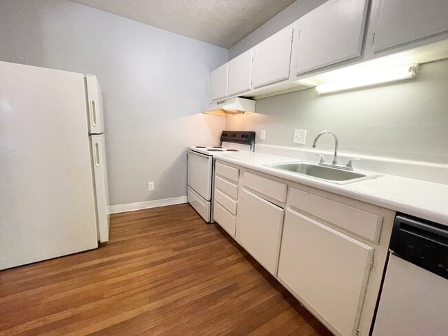 Photo - New Management, New Lifestyle – Luxurious ...