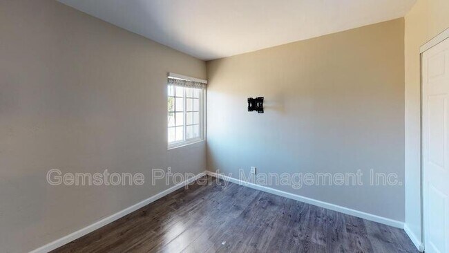 Photo - 5248 Tipton St