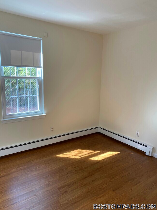 82 S Huntington Ave Unit 2