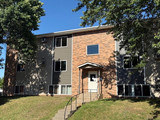 FP - Greenbriar Apartments