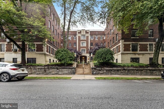 Building Photo - 1305 N Broom St Unit 111 Rental