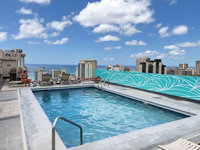 Building Photo - 1bd/1ba/1pkg - FAIRWAY VILLAS Unit 1102