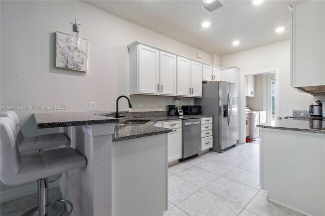 Photo - 5140 Eucalyptus Dr