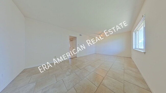 Photo - 726 Eglin Pkwy NE Unit 4A