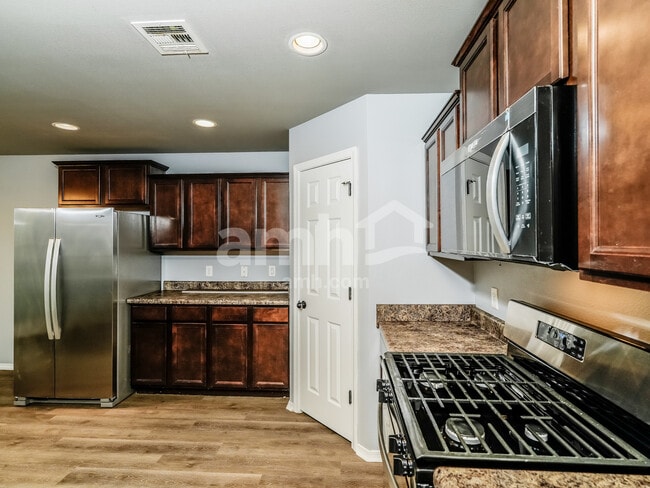 Photo - 2613 W Huntsville St