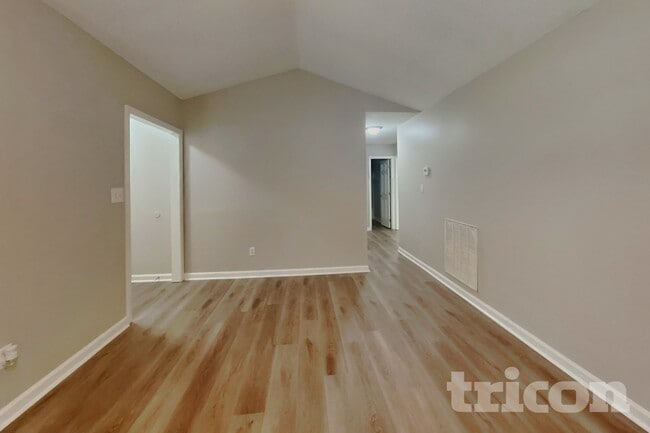 1428 Smokey Mountain Dr