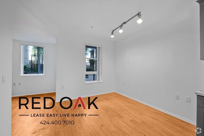 Building Photo - 5837 W Sunset Blvd Unit 505 Rental