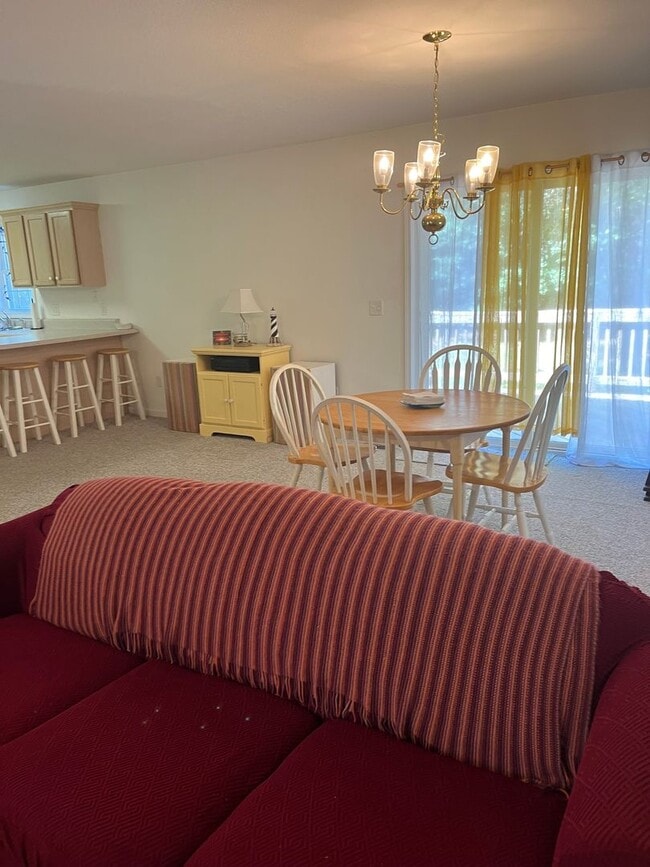 Photo - 3 Bedroom/2 Bathroom Furnished Winter Rent...