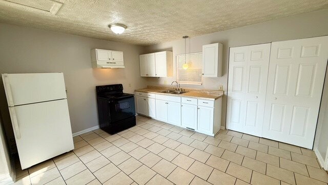 Photo - WEST SIDE 3 BEDROOM RANCH HOME AVAILABLE NOW!
