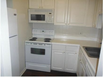 Photo - Hillside Apartments