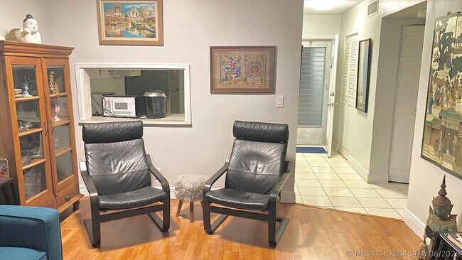 2724 Garden Dr S Unidad 207