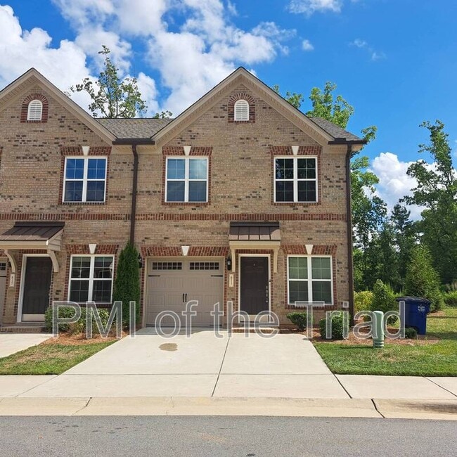 Building Photo - 811 Silver Leaf Dr Rental