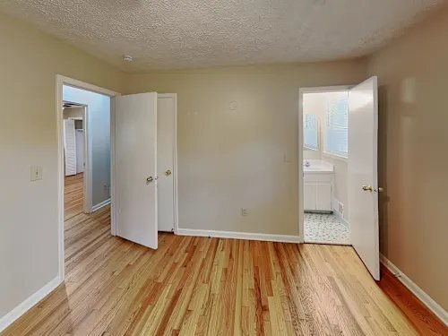 Photo - 5676 Crestwood Dr SW