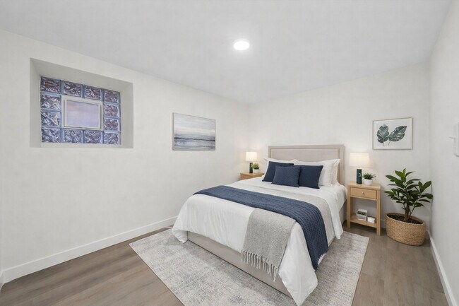 Photo - 3037 W Lexington St