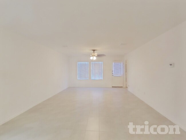 Photo - 140 Cornstalk Ln