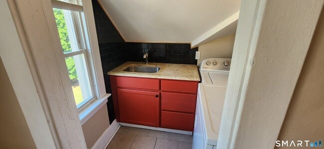 Photo - 352 Elm St Unit 3rd fl.