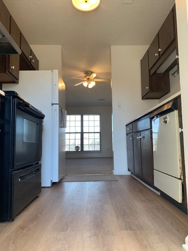 Newly renovated - 2014 Hobbs Rd SE Rental
