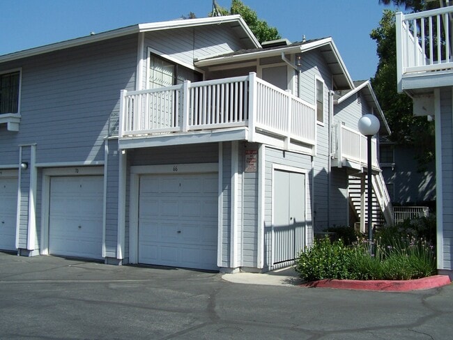 Building Photo - Lovely 2 Bedroom Condo in Azusa
