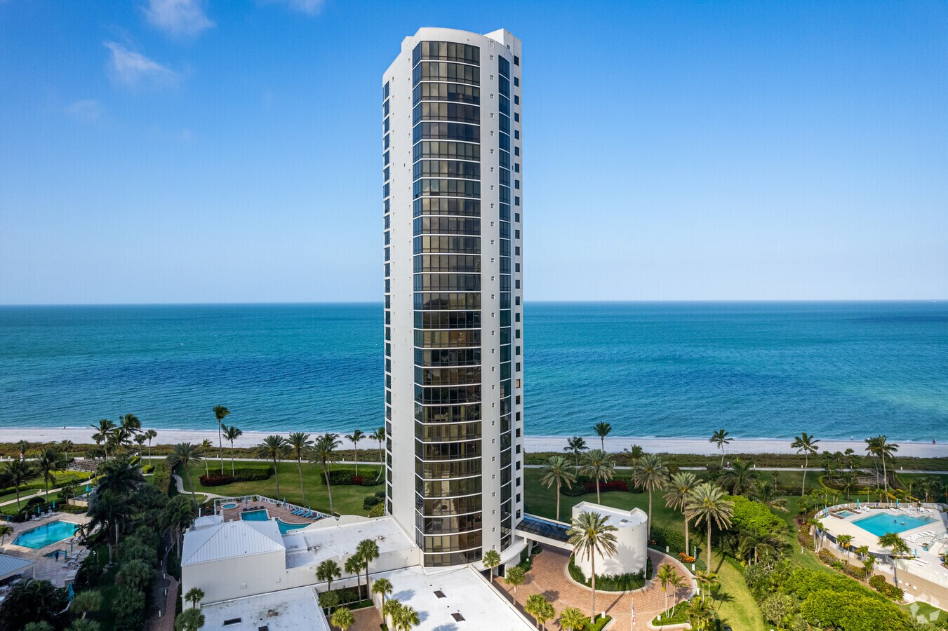 4601 Gulf Shore Blvd - Enclave Apartments
