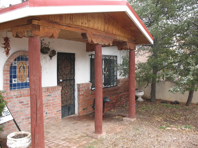 Building Photo - 714 Unit FRONT Rental