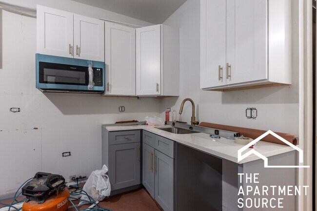 Photo - 2819 S Hillock Ave Unidad G