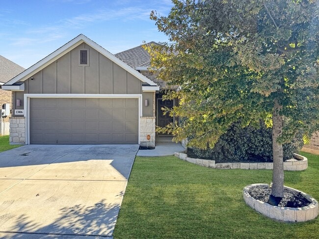 Photo - 13806 Quiet Fox Ln