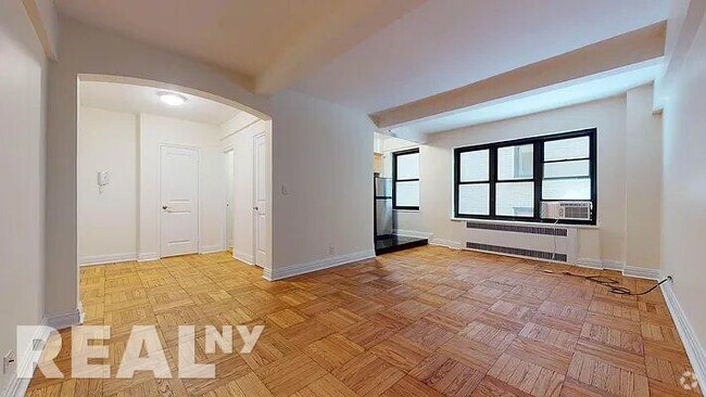 Building Photo - 141 E 56th St Unit 6E Rental